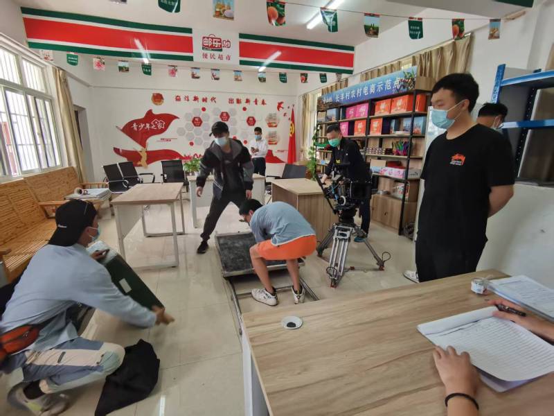 巴里坤广告片拍摄公司：极简主义践行者，少即是多的视觉哲学
